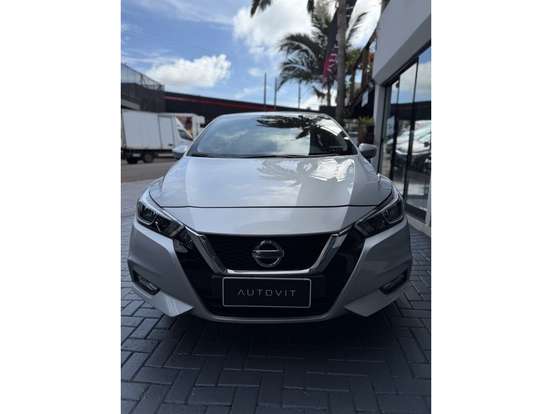 NISSAN-VERSA-2022