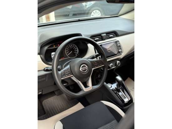 NISSAN-VERSA-2022