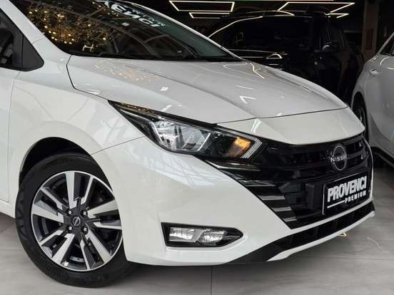 NISSAN-VERSA-2023