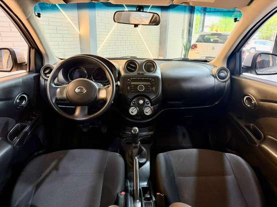 NISSAN-VERSA-2012