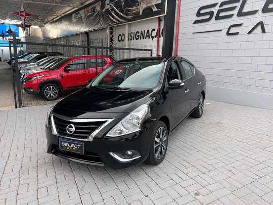 NISSAN-VERSA-2019