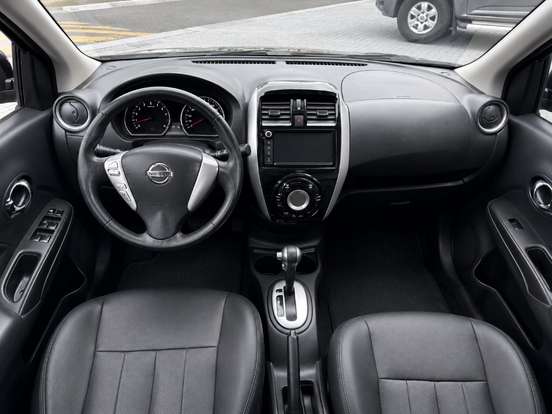 NISSAN-VERSA-2019