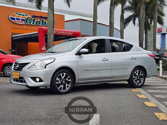 NISSAN-VERSA-1.6 16V FLEXSTART SL 4P XTRONIC NISSAN-VERSA-2017