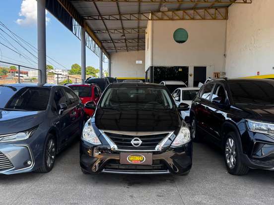 NISSAN-VERSA-2019