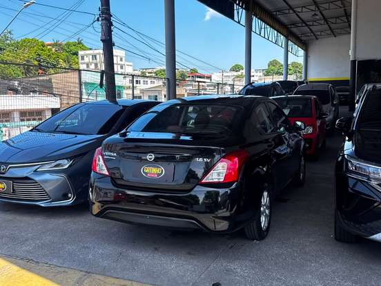 NISSAN-VERSA-2019