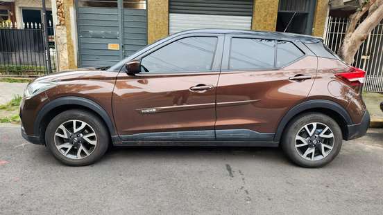 NISSAN-KICKS-2020