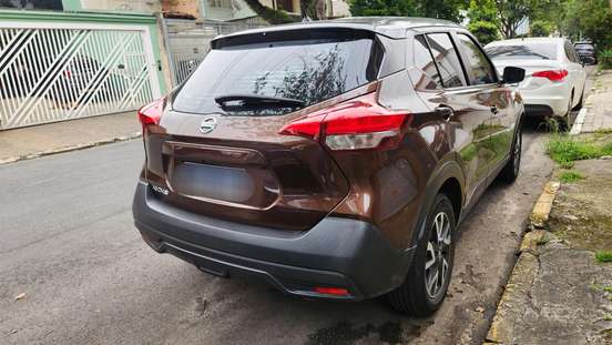 NISSAN-KICKS-2020