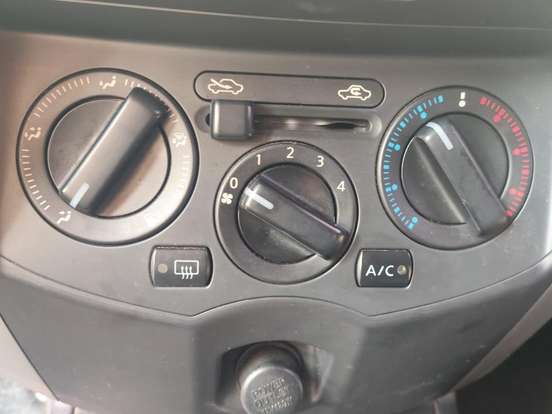 NISSAN-LIVINA-1.6 SL X-GEAR 16V FLEX 4P MANUAL NISSAN-LIVINA-2010