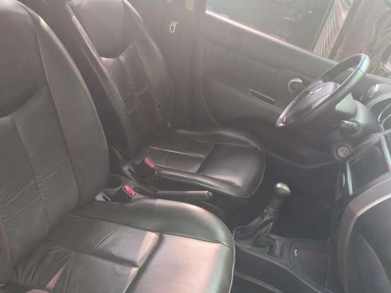 NISSAN-LIVINA-1.6 SL X-GEAR 16V FLEX 4P MANUAL NISSAN-LIVINA-2010