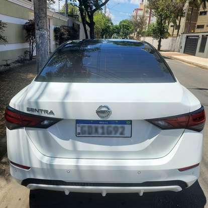NISSAN-SENTRA-2023