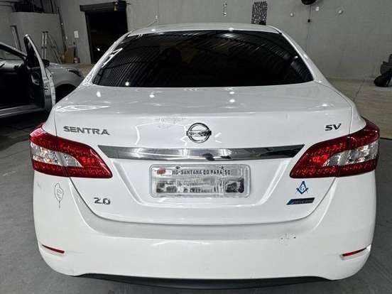 NISSAN-SENTRA-2.0 SV 16V FLEX 4P AUTOMÁTICO NISSAN-SENTRA-2015