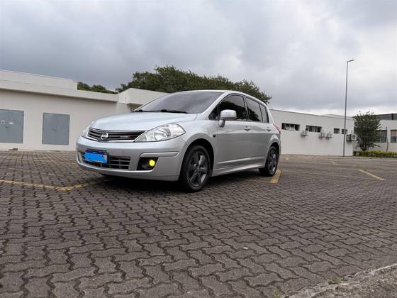 NISSAN TIIDA 1.8 SL 16V FLEX 4P MANUAL