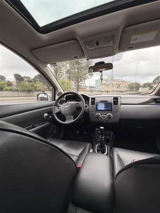 NISSAN-TIIDA-2011