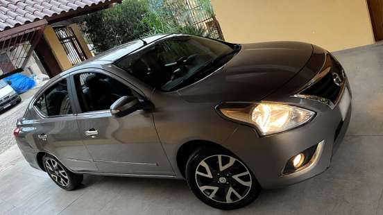 NISSAN-VERSA-2017
