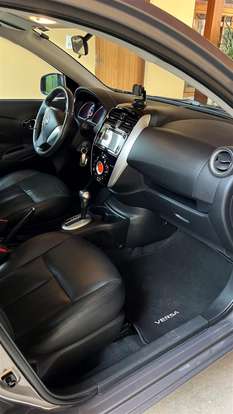 NISSAN-VERSA-2017