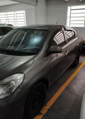 NISSAN-VERSA-2012
