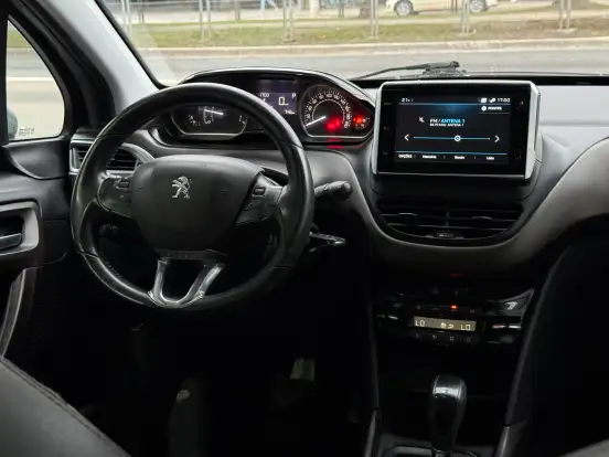 PEUGEOT-2008-2018