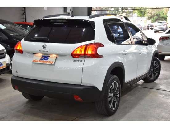 PEUGEOT-2008-2021