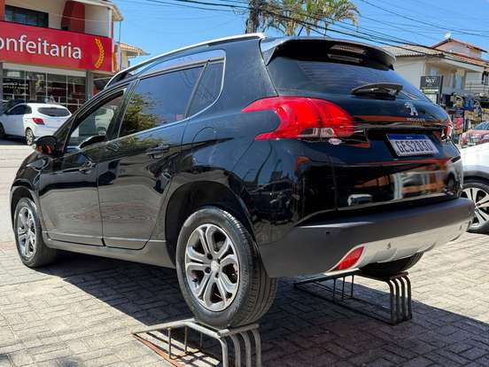 PEUGEOT-2008-2016