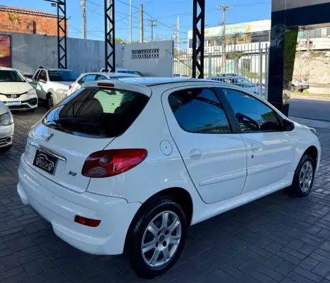 PEUGEOT-207-2014