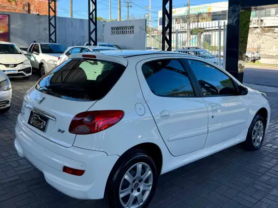 PEUGEOT-207-1.4 ACTIVE 8V FLEX 4P MANUAL PEUGEOT-207-2014