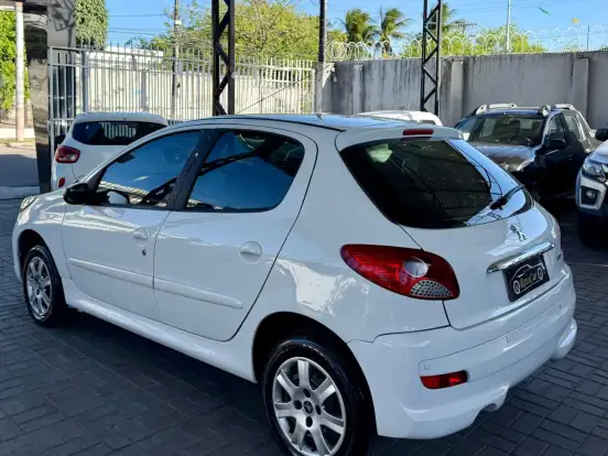 PEUGEOT-207-1.4 ACTIVE 8V FLEX 4P MANUAL PEUGEOT-207-2014