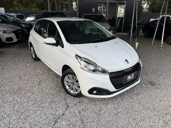 PEUGEOT-208-2019
