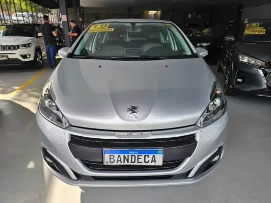 PEUGEOT-208-2018