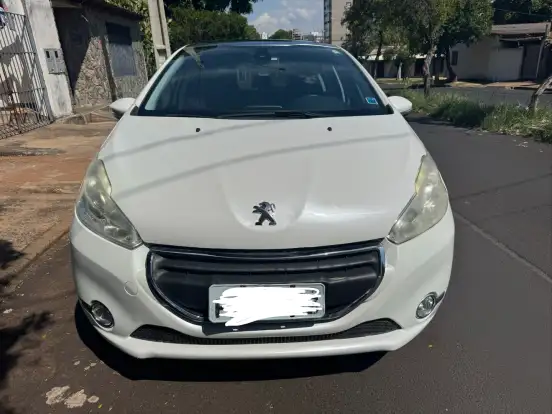 PEUGEOT-208-1.6 GRIFFE 16V FLEX 4P AUTOMÁTICO PEUGEOT-208-2015