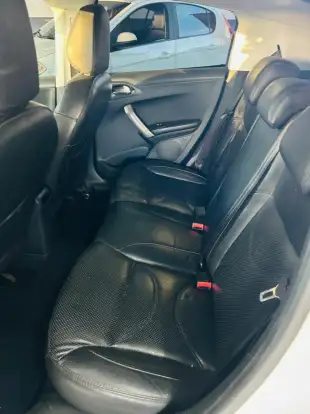 PEUGEOT-208-1.6 GRIFFE 16V FLEX 4P AUTOMÁTICO PEUGEOT-208-2017