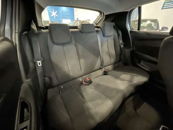 PEUGEOT-208-2023