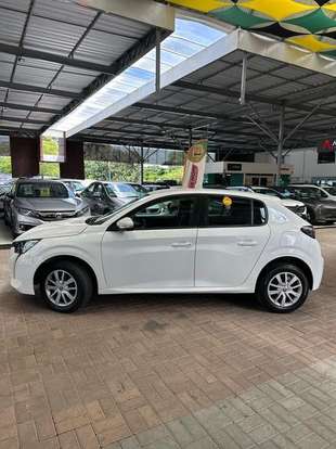 PEUGEOT-208-2023