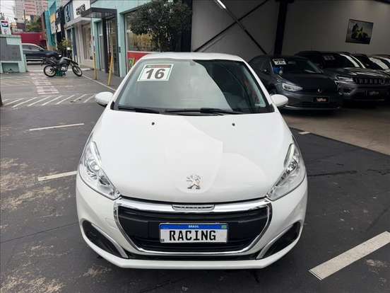 PEUGEOT-208-2016