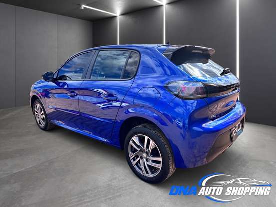 PEUGEOT-208-2022