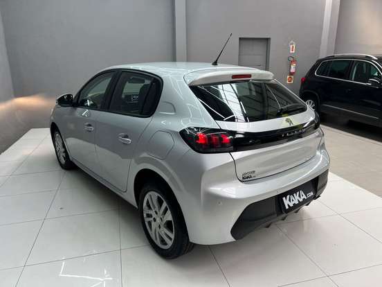 PEUGEOT-208-2021