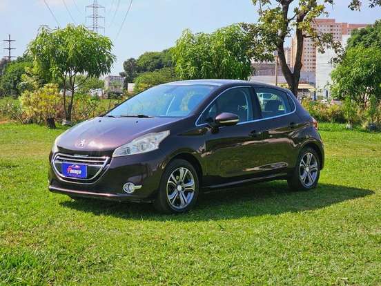 PEUGEOT-208-1.6 GRIFFE 16V FLEX 4P AUTOMÁTICO PEUGEOT-208-2013