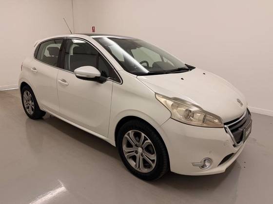 PEUGEOT 208 1.6 GRIFFE 16V FLEX 4P AUTOMÁTICO