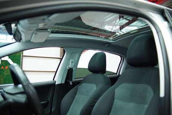 PEUGEOT-208-1.6 GRIFFE 16V FLEX 4P AUTOMÁTICO PEUGEOT-208-2013