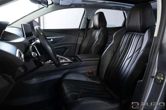 PEUGEOT-3008-2019