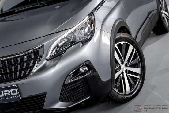 PEUGEOT-3008-2019