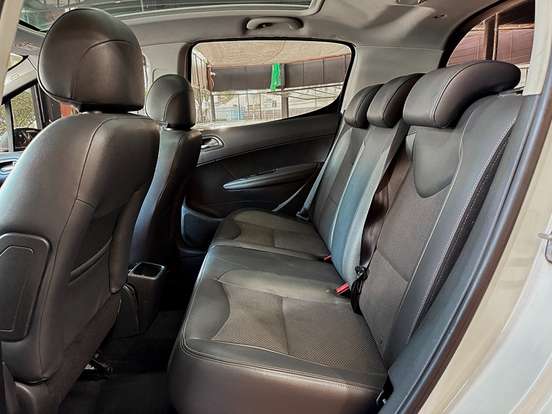 PEUGEOT-308-1.6 ALLURE 16V FLEX 4P MANUAL PEUGEOT-308-2015