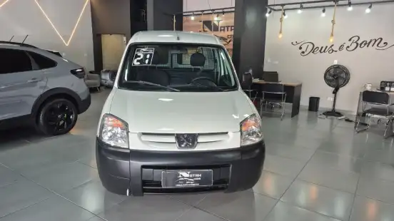PEUGEOT-PARTNER-2020