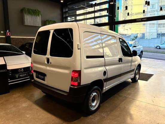 PEUGEOT-PARTNER-2019
