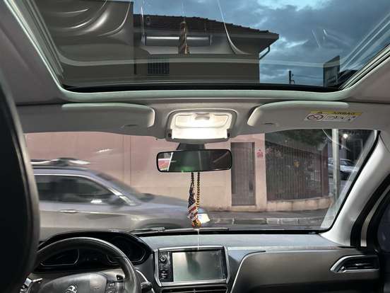 PEUGEOT-2008-1.6 16V FLEX GRIFFE 4P AUTOMÁTICO PEUGEOT-2008-2015