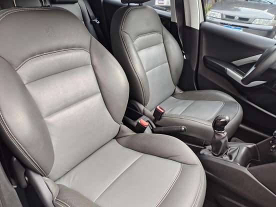 PEUGEOT-208-1.5 ACTIVE 8V FLEX 4P MANUAL PEUGEOT-208-2015