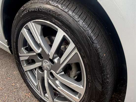 PEUGEOT-208-1.6 16V FLEX ALLURE AT6 PEUGEOT-208-2021