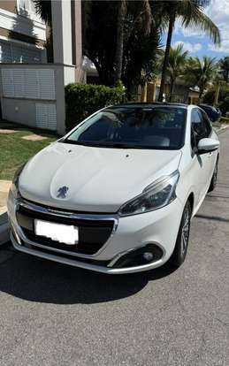 PEUGEOT-208-2017