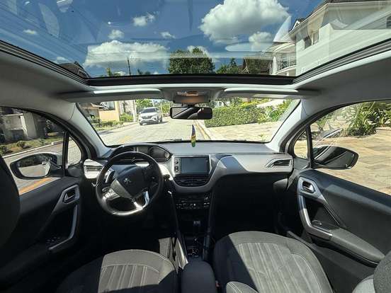 PEUGEOT-208-1.6 GRIFFE 16V FLEX 4P AUTOMÁTICO PEUGEOT-208-2017