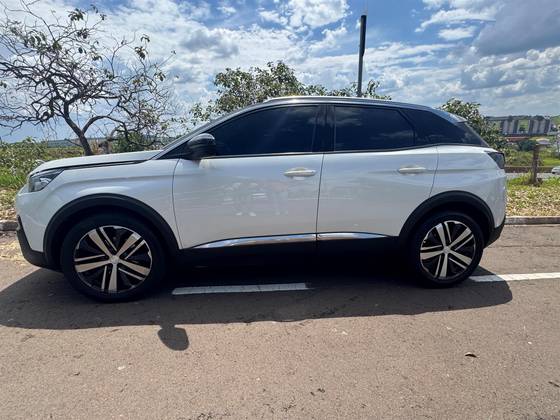 PEUGEOT 3008 1.6 GRIFFE THP 16V GASOLINA 4P AUTOMÁTICO