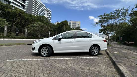PEUGEOT-408-2018